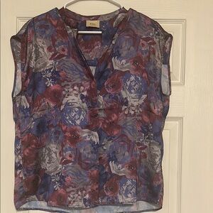 Size M Elie Tahari Blue and Red Sleeveless Blouse Relaxed Buttoned